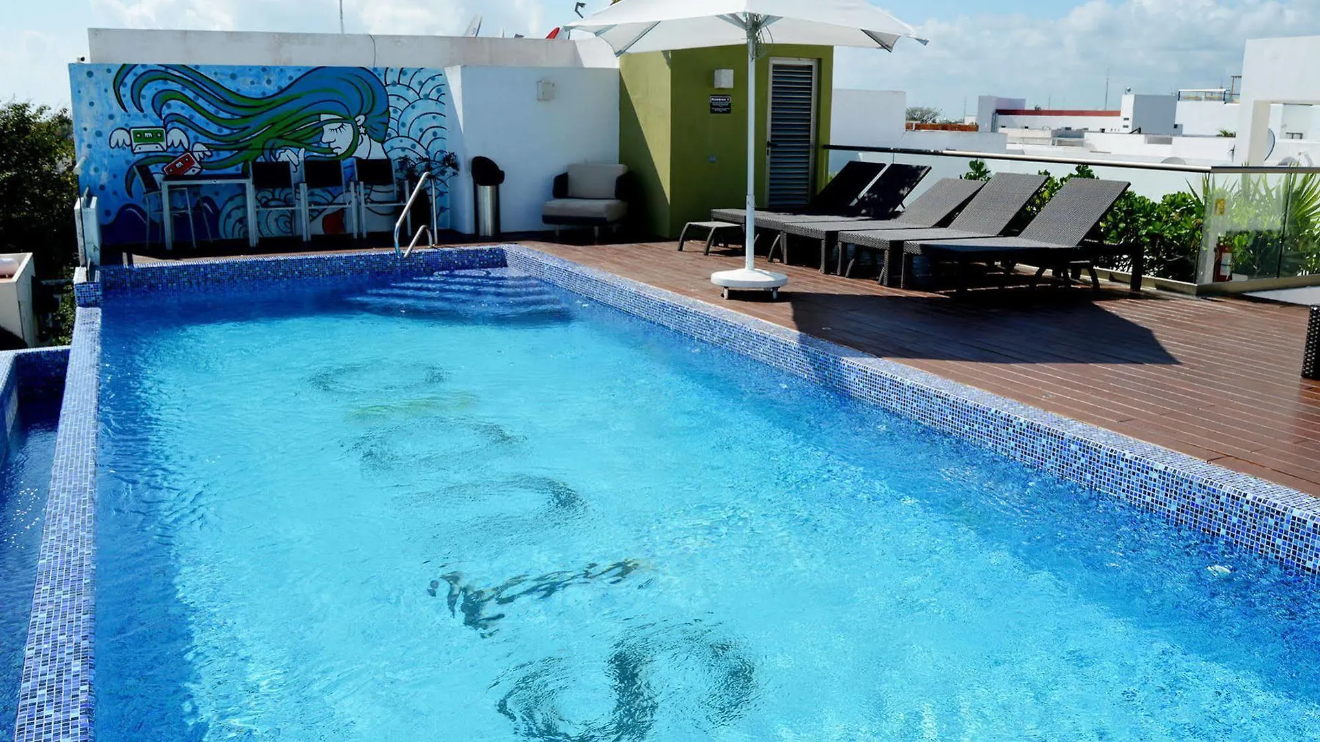 Studio One Apartments Playa del Carmen 0*,